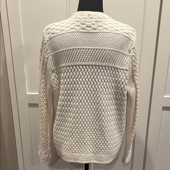 L.L. Bean Cream Cable Knit Cardigan Size MP - Picture 6 of 8
